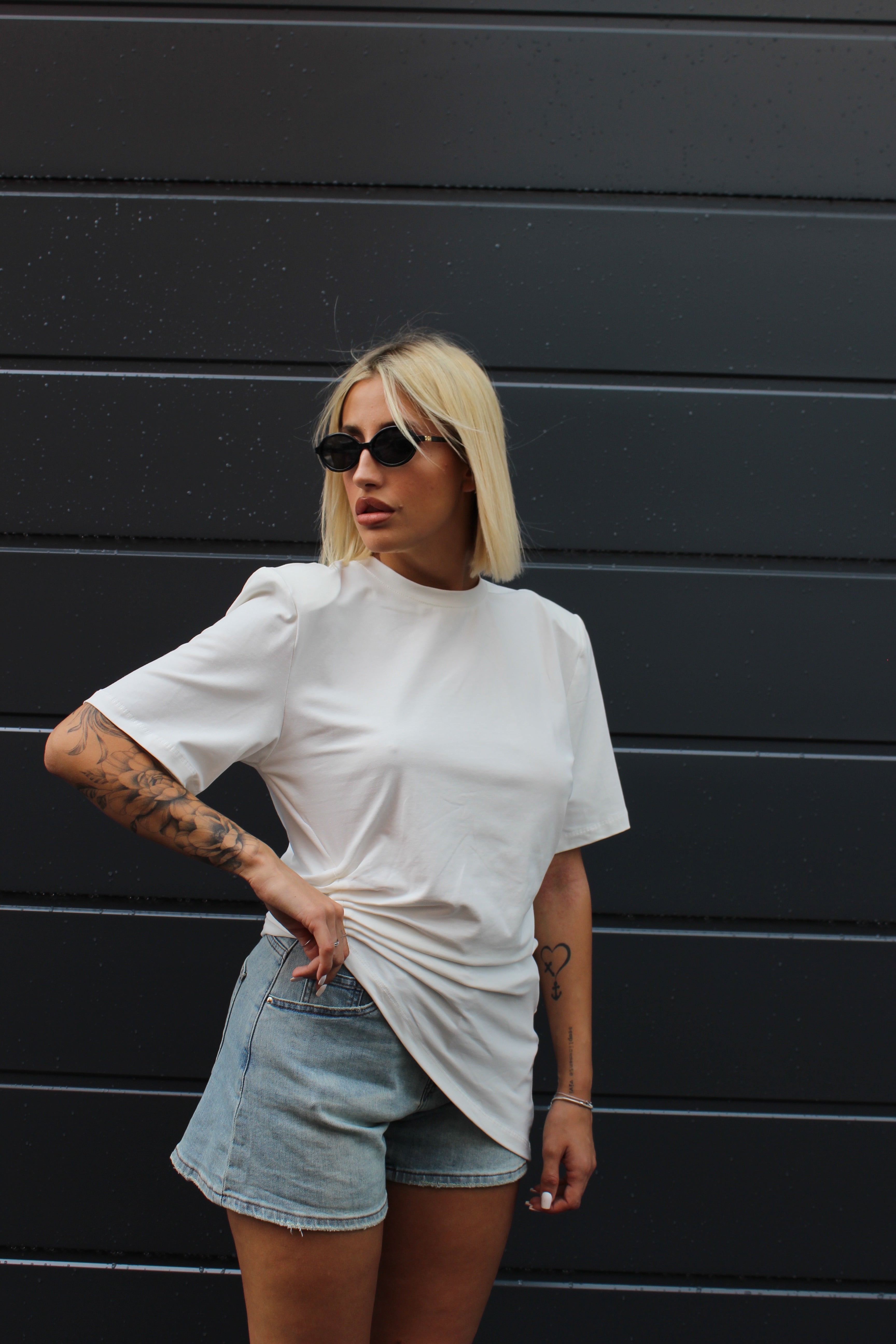 T-shirt lumina drappeggio