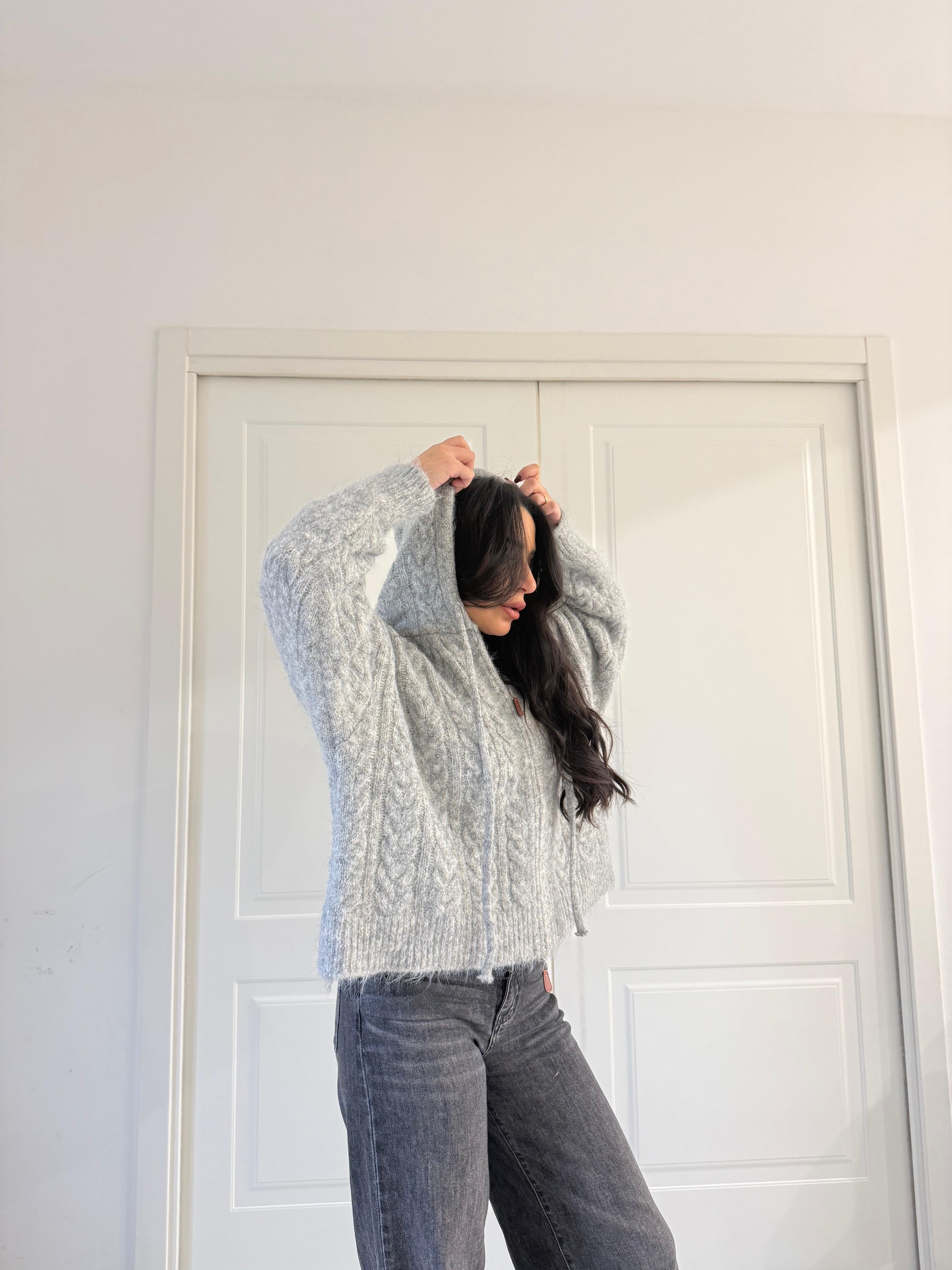 Cardigan con cappuccio Grigio