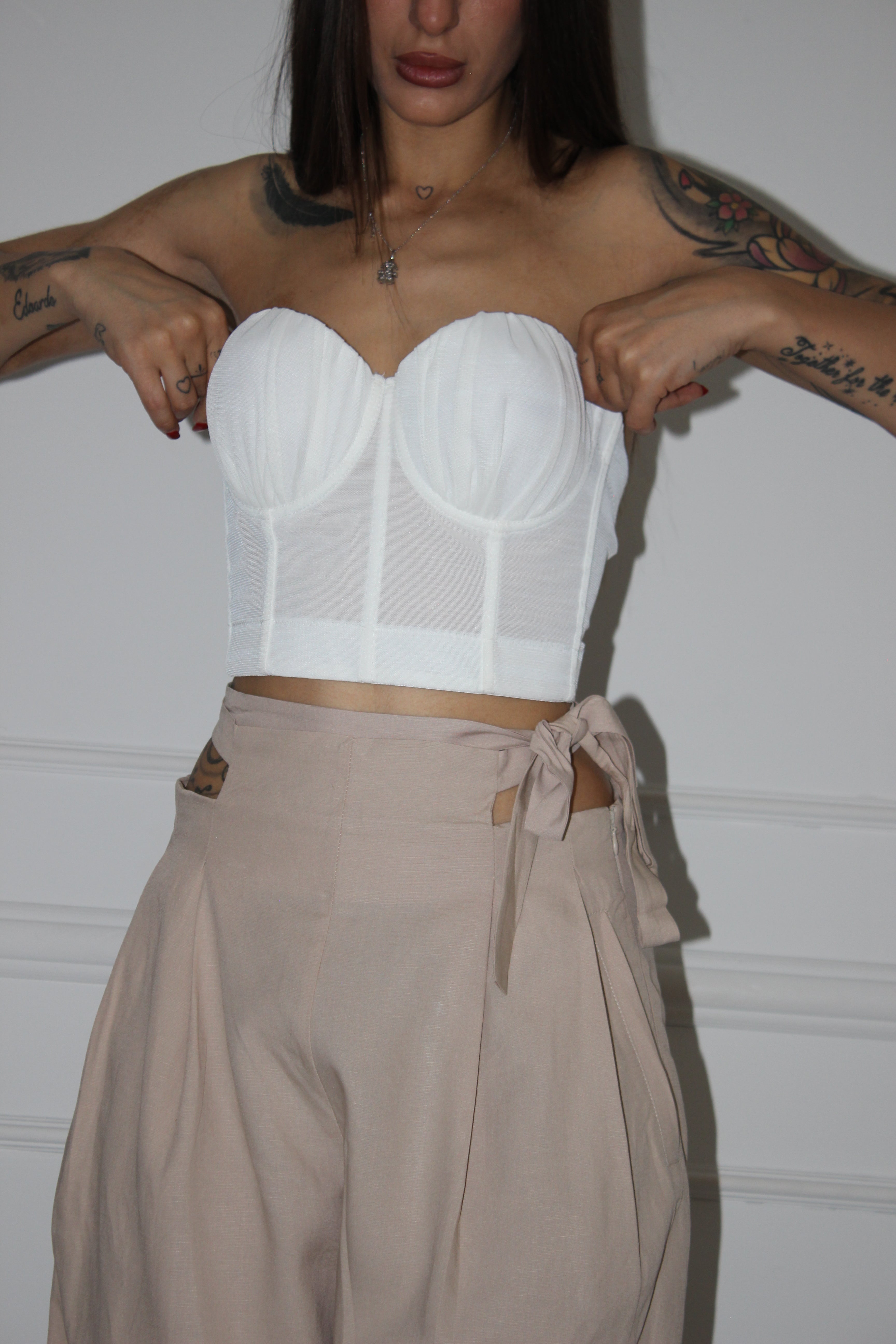 Pantalone Cut Out Beige