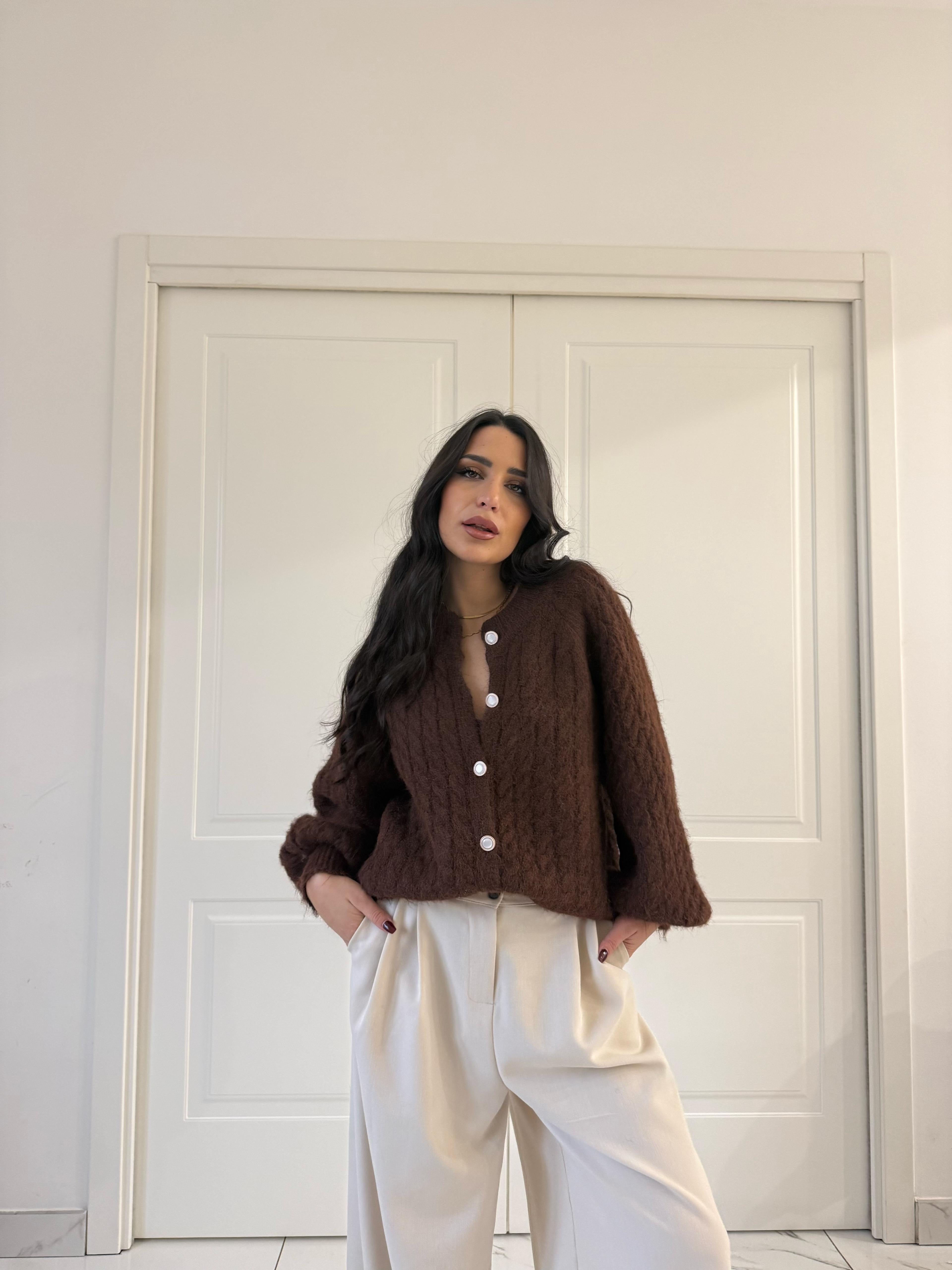 Cardigan con bottoni Cioccolato