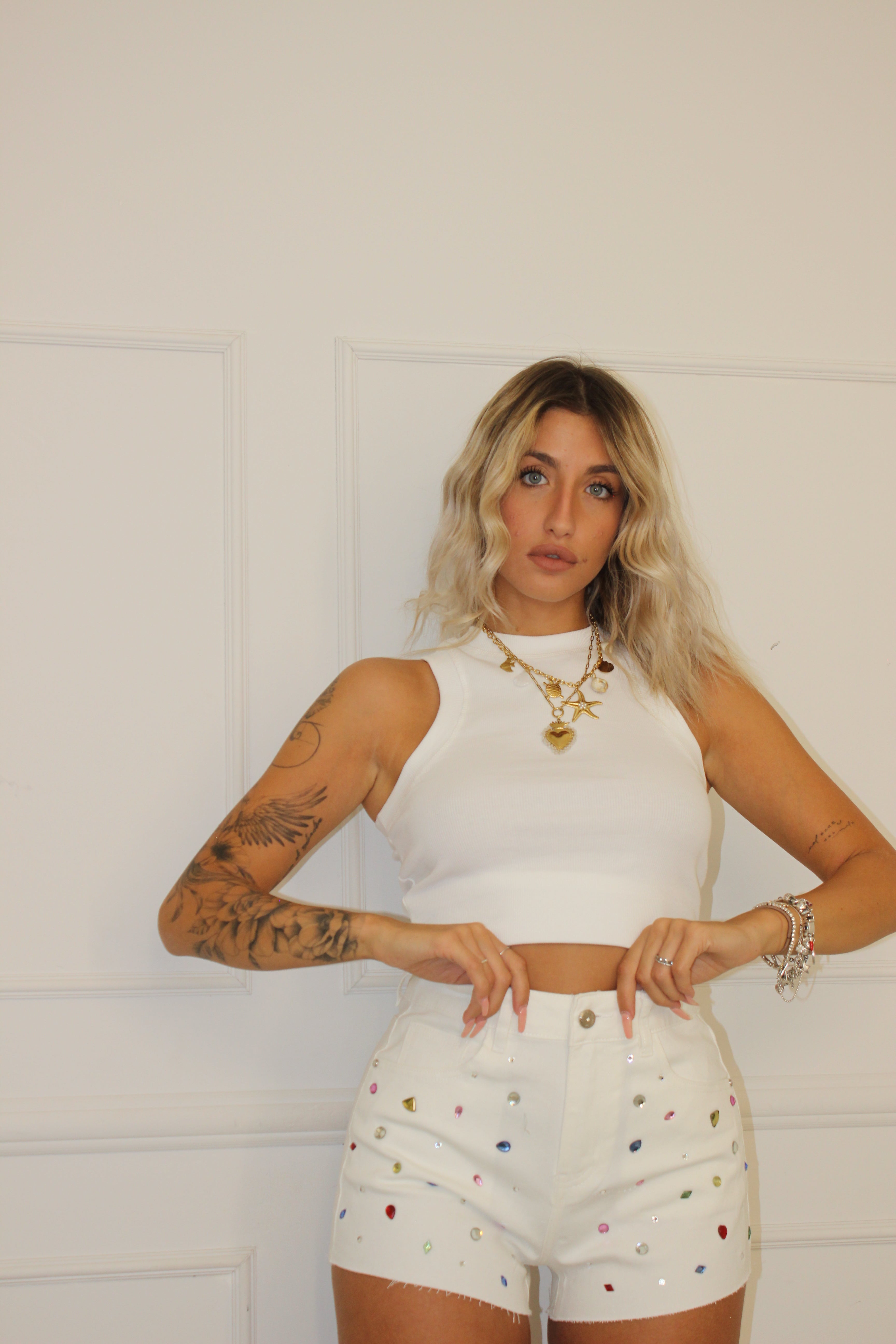 Shorts Bianco con pietre colorate
