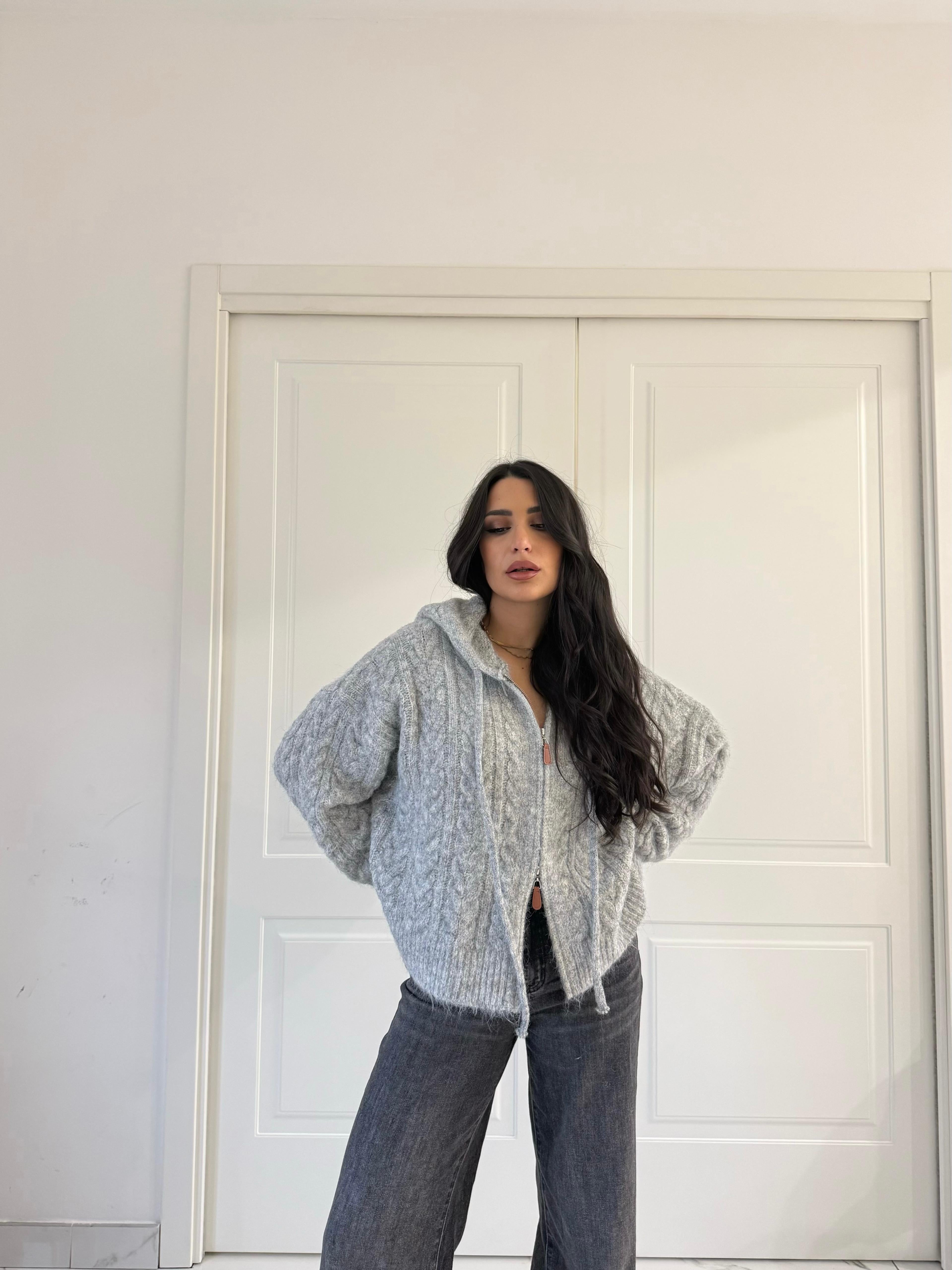 Cardigan con cappuccio Grigio