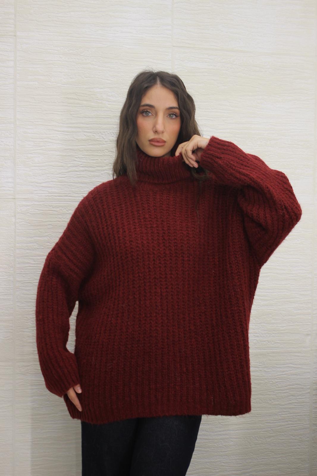 Maxi Pull con collo alto bordeaux