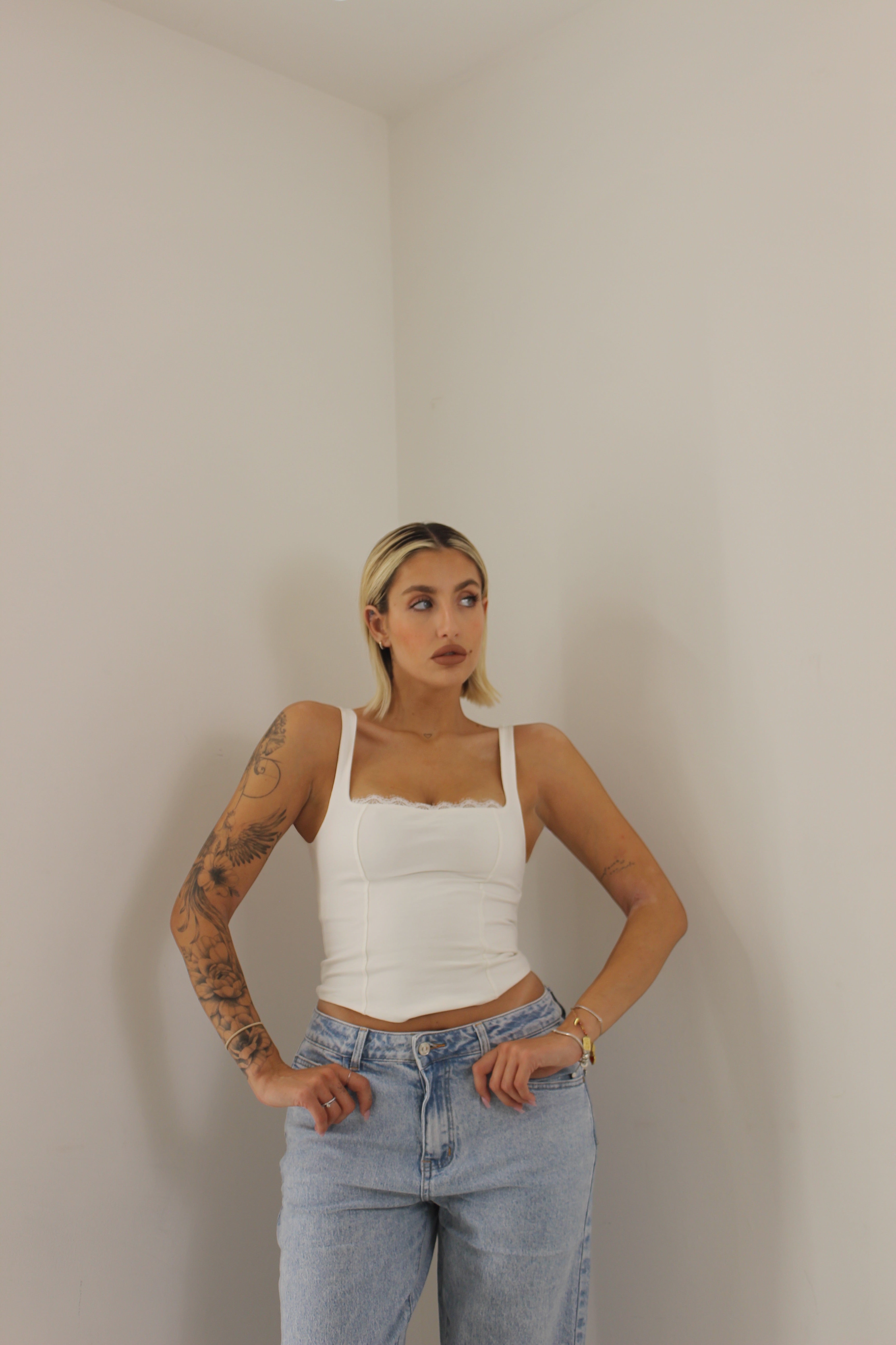 Crop top pizzo bianco
