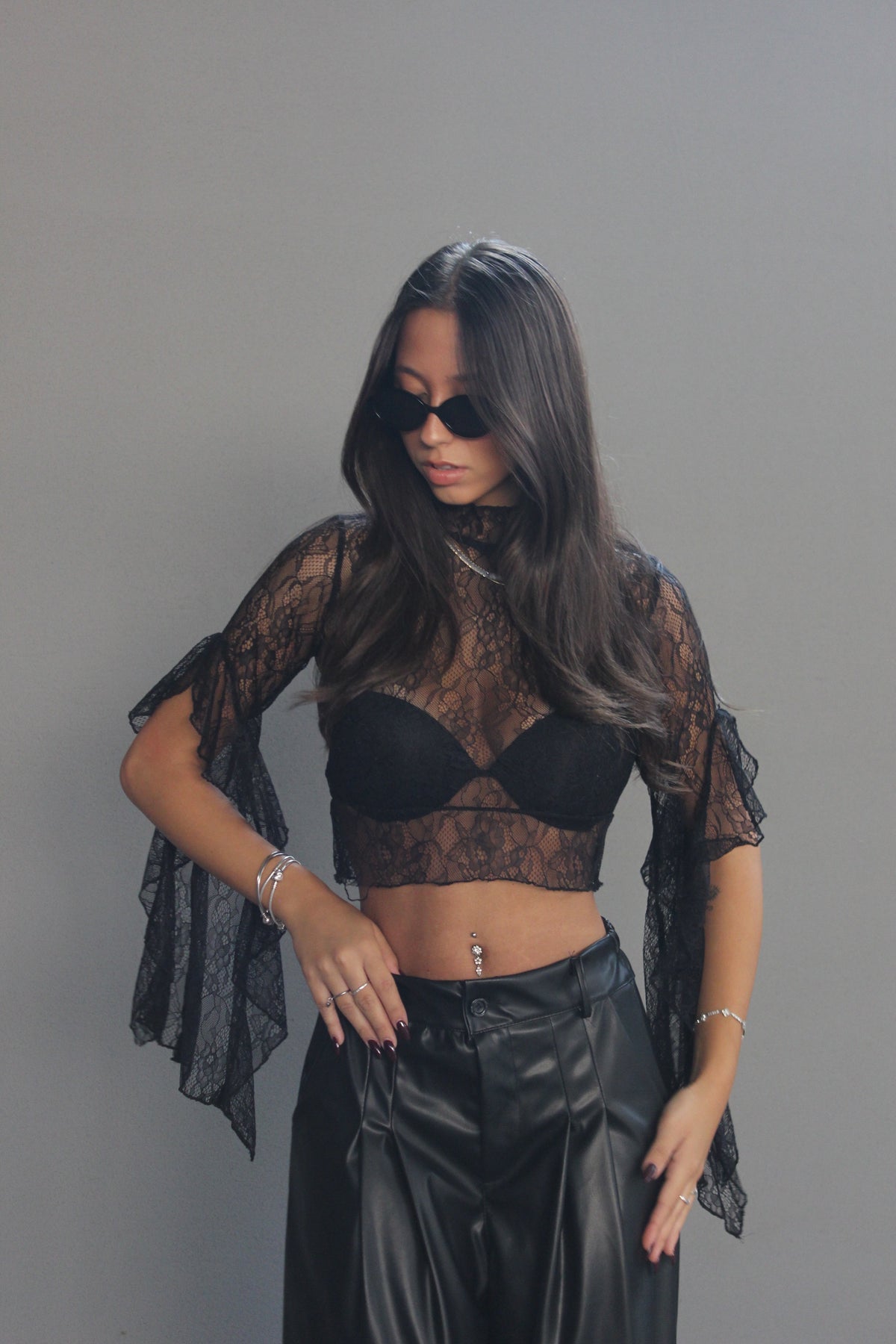 Blusa in pizzo nero