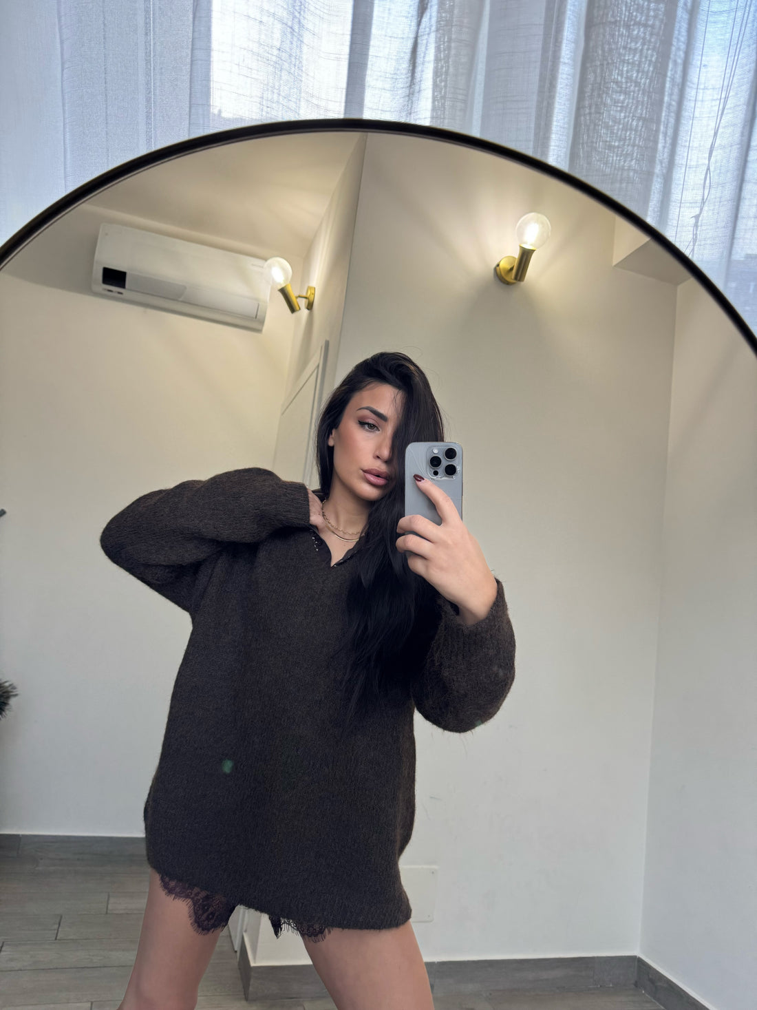 Pull con scollo a V cioccolato