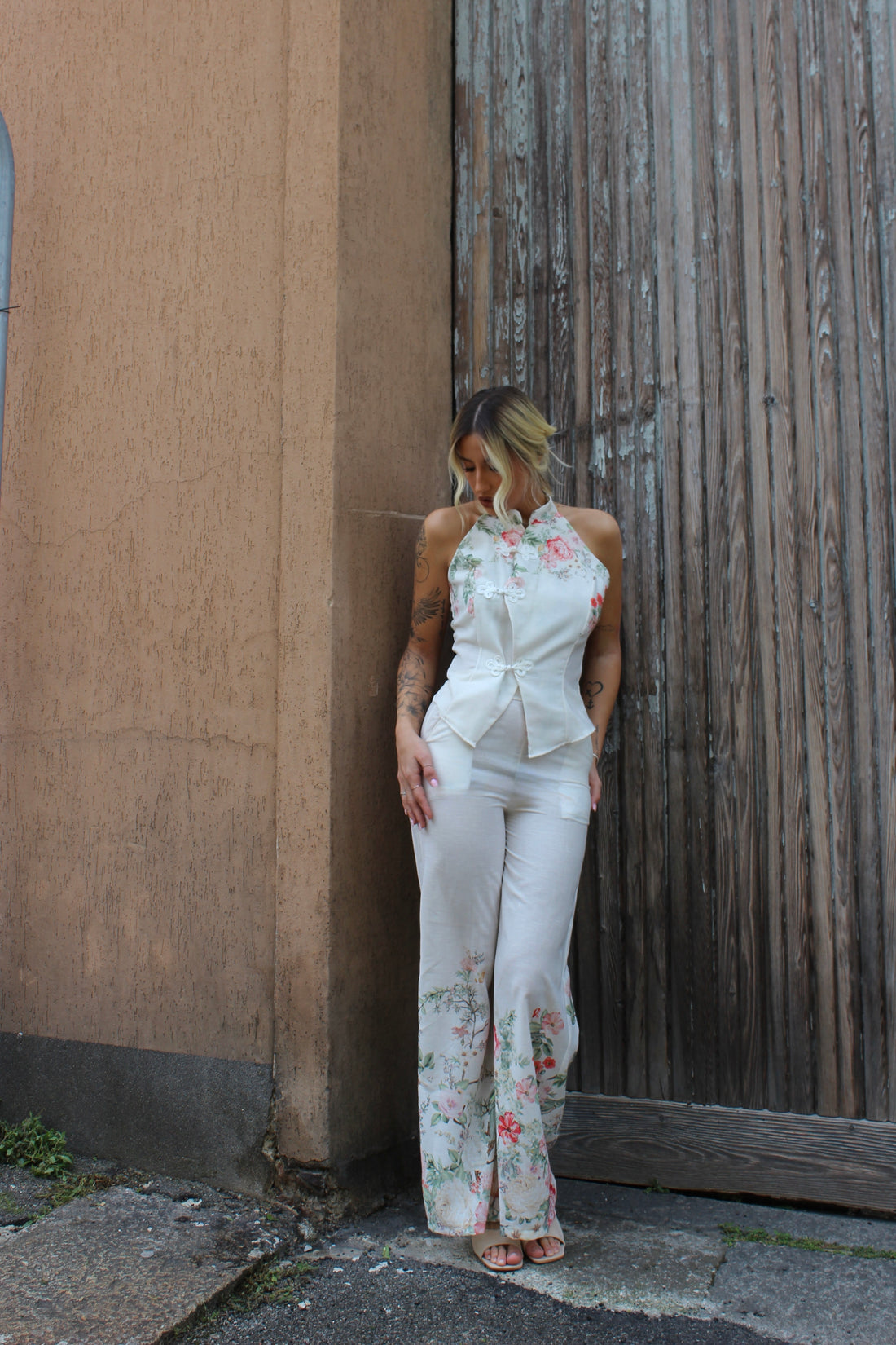 Completo Tokyo Flowers Bianco