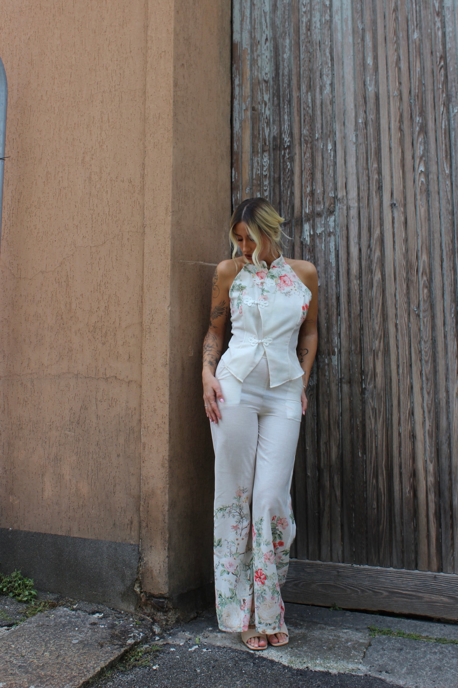 Completo Tokyo Flowers Bianco