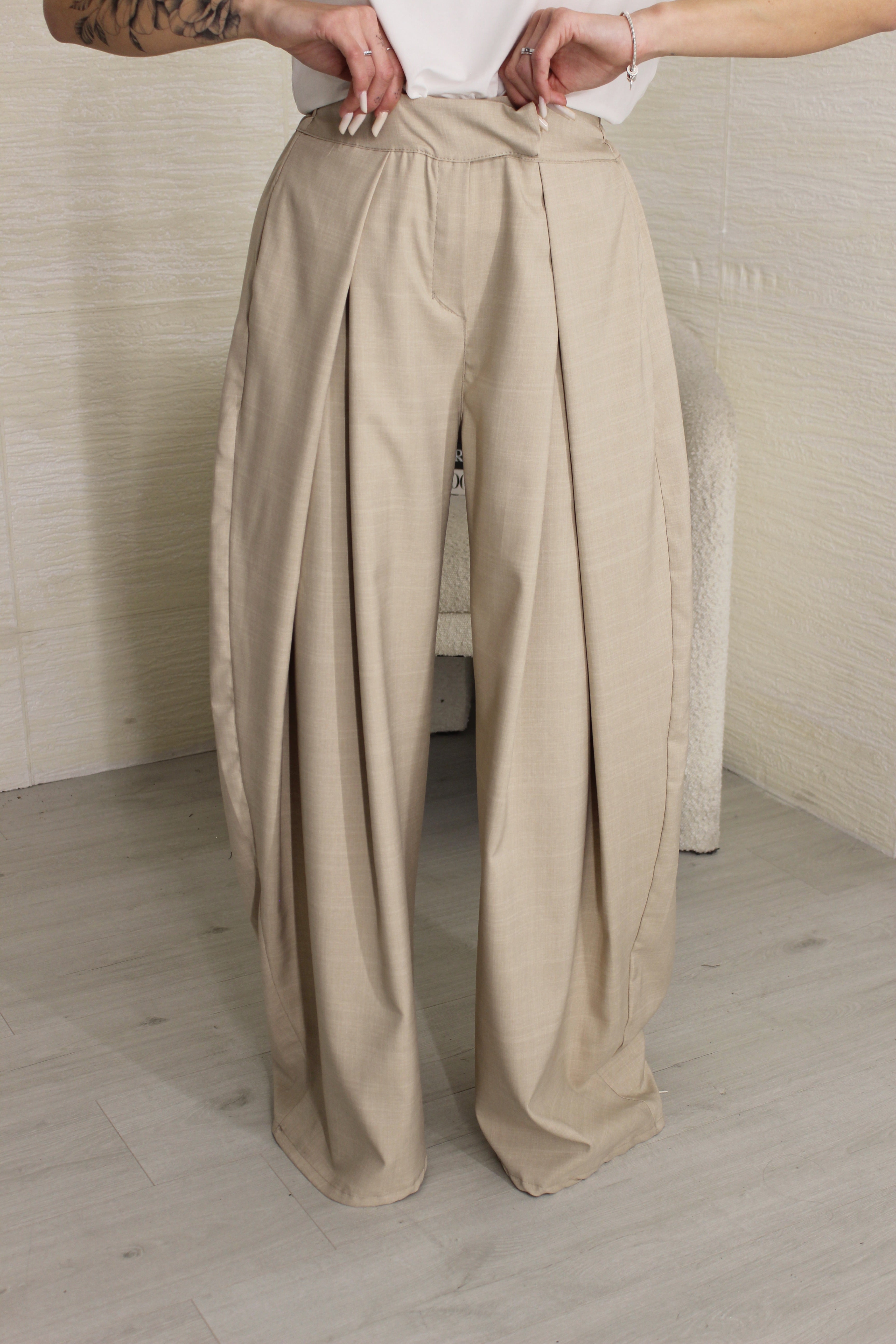 Pantalone ampio Beige