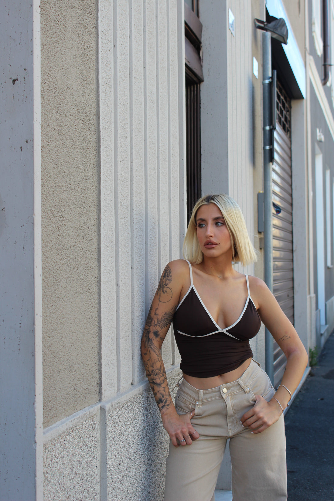 Top Nora marrone