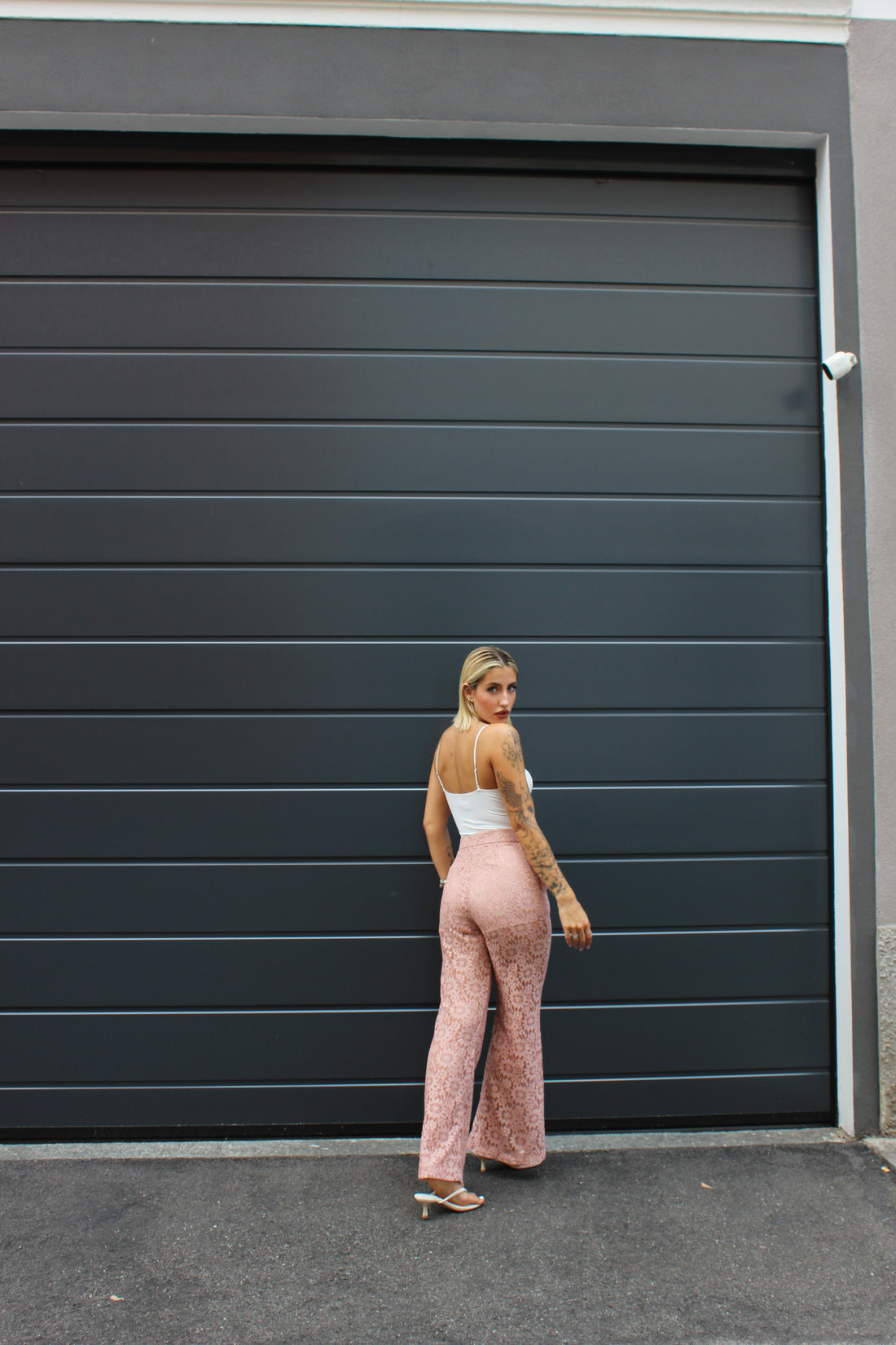 Pantalone in pizzo Lumina rosa
