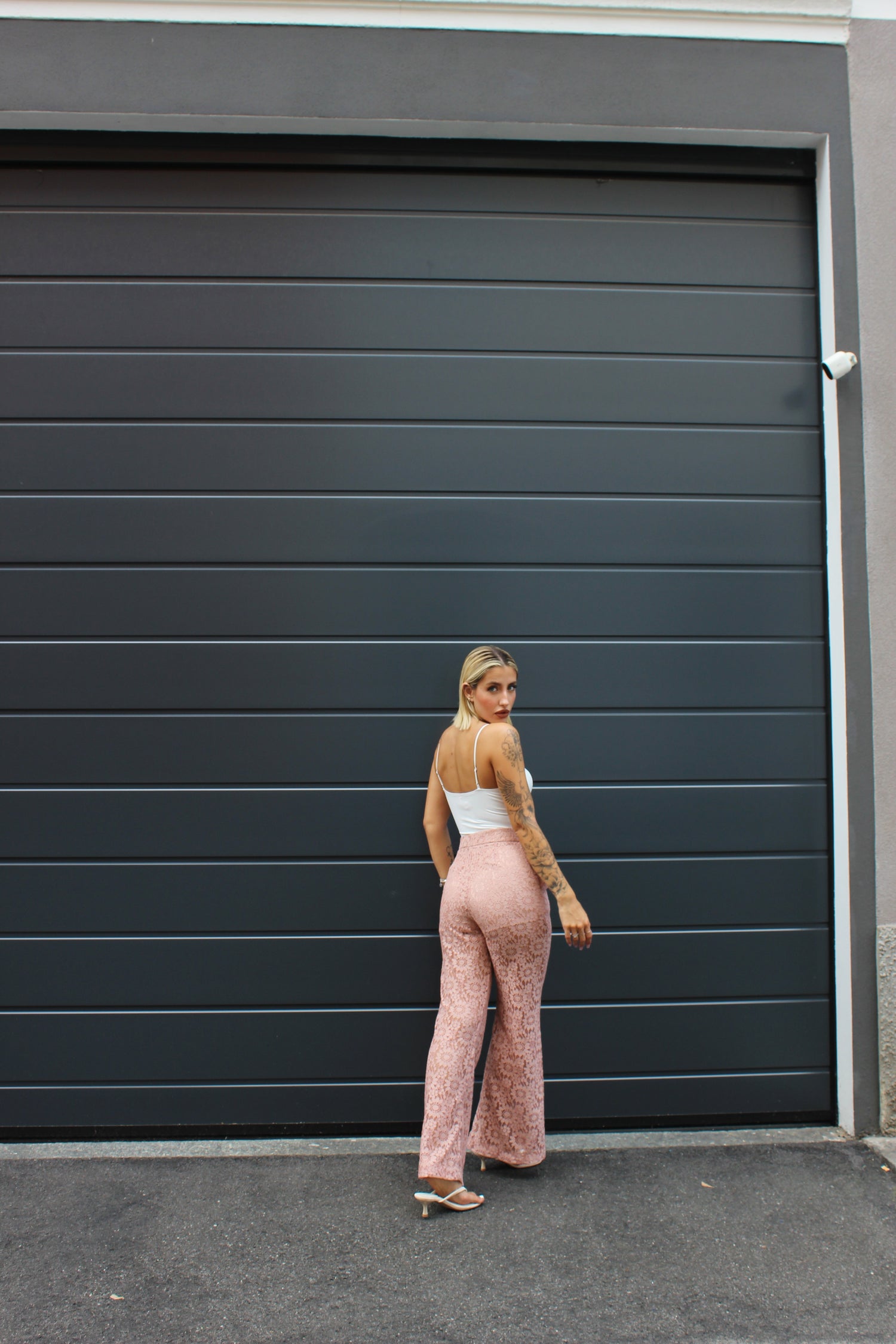 Pantalone in pizzo Lumina rosa