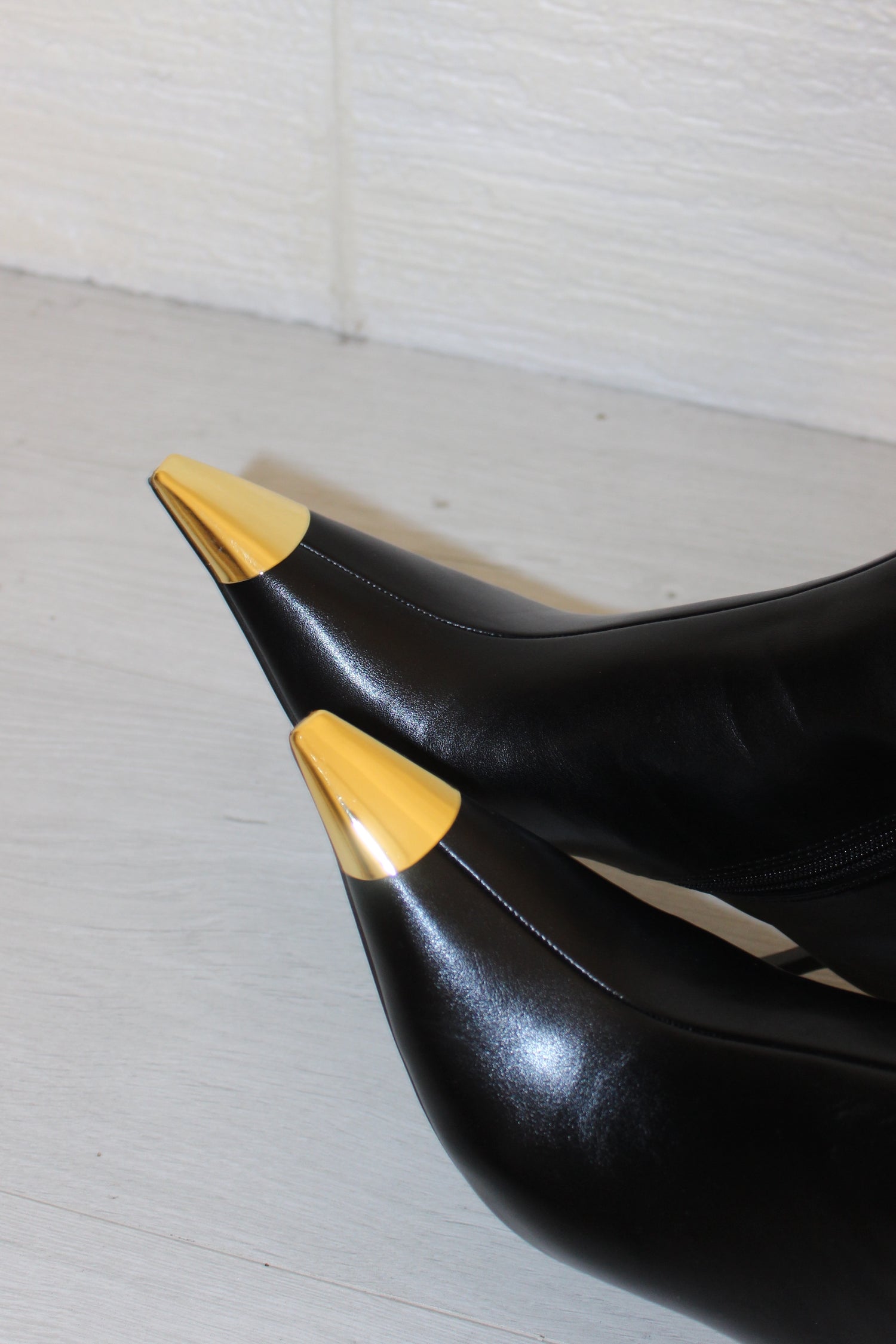 Stiletto gold
