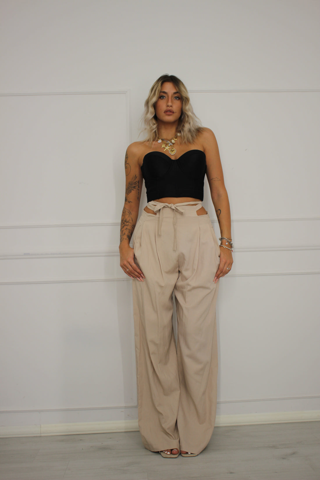 Pantalone Cut Out Beige