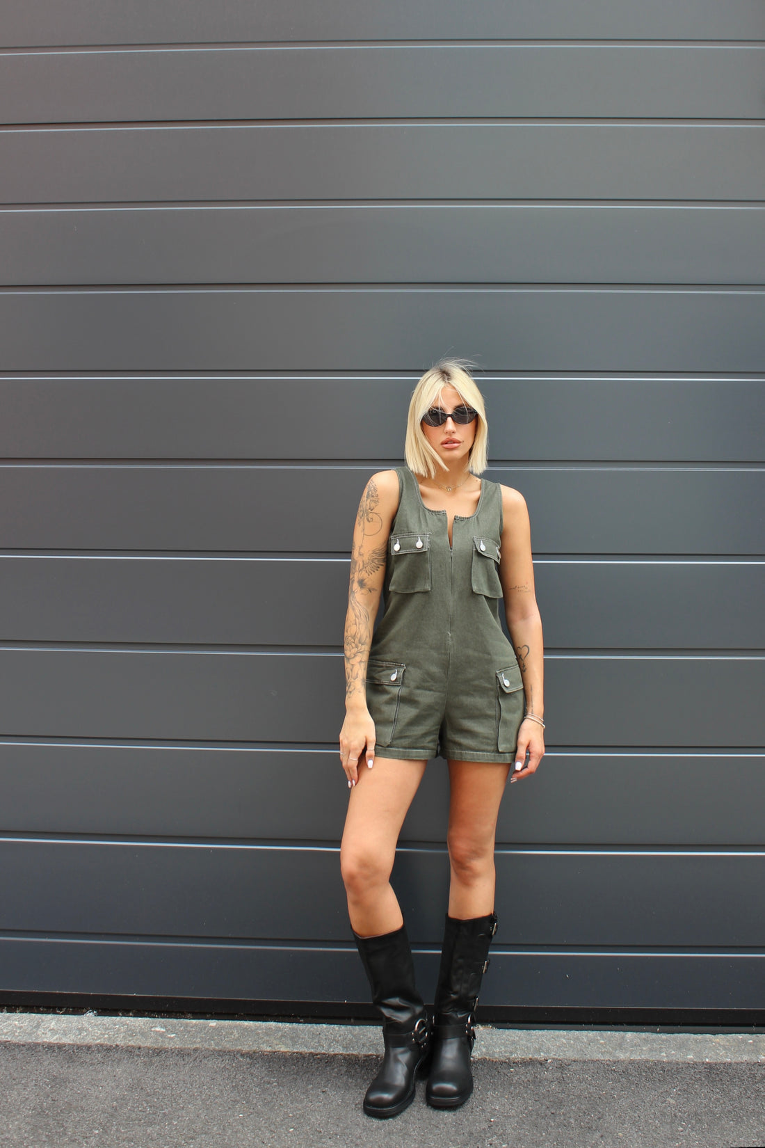 Playsuit basic kaki