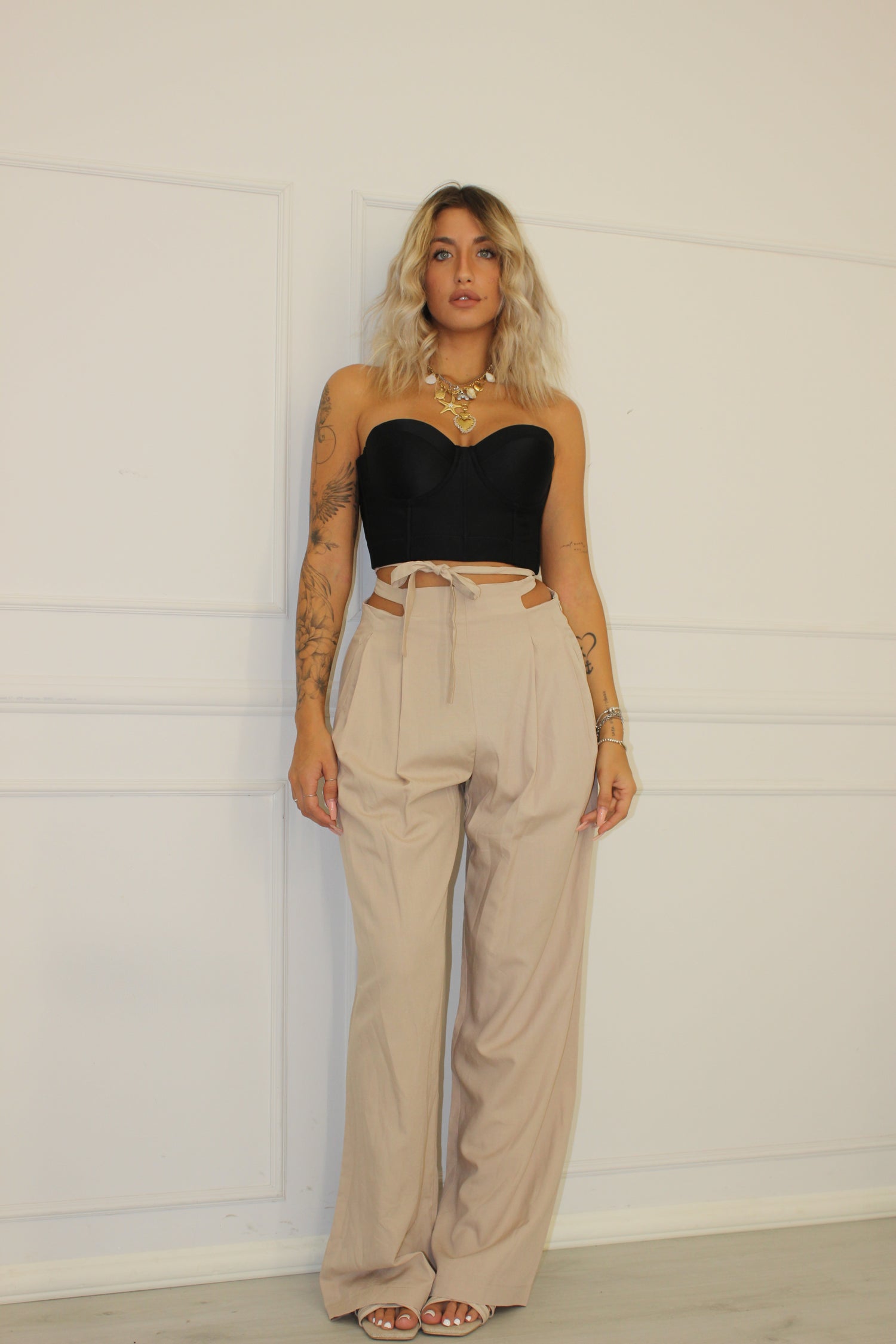 Pantalone Cut Out Beige