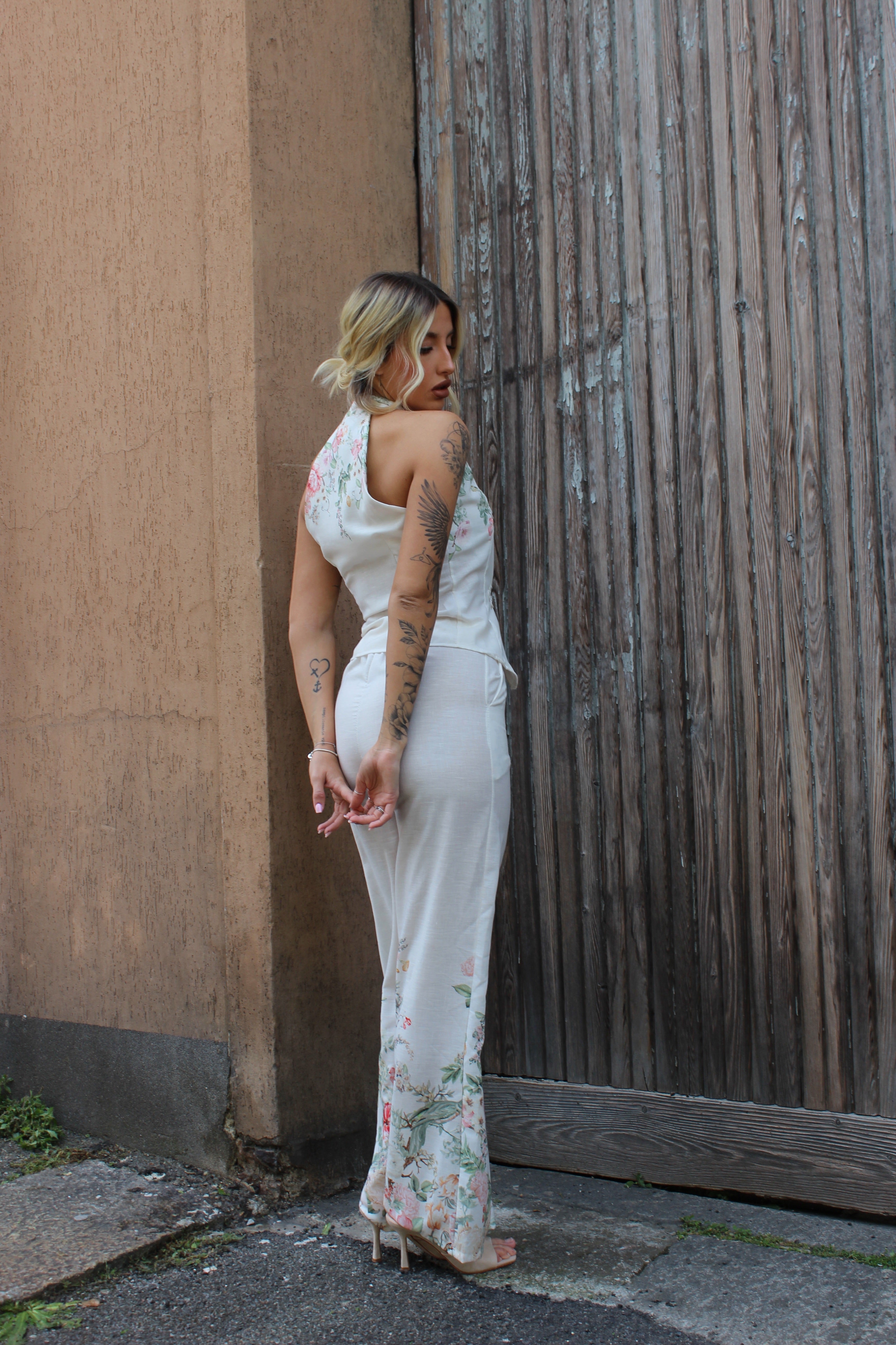 Completo Tokyo Flowers Bianco