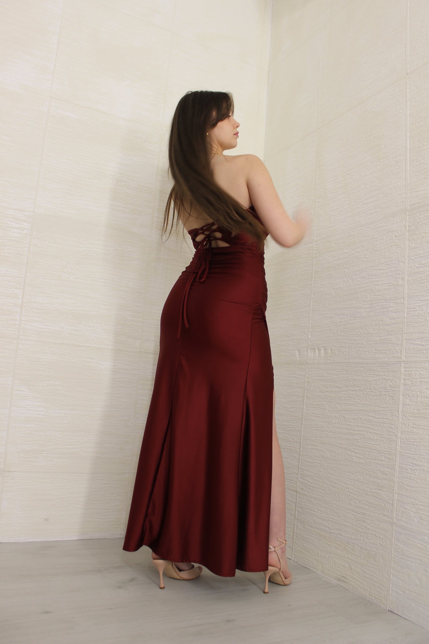 Abito Megan Bordeaux