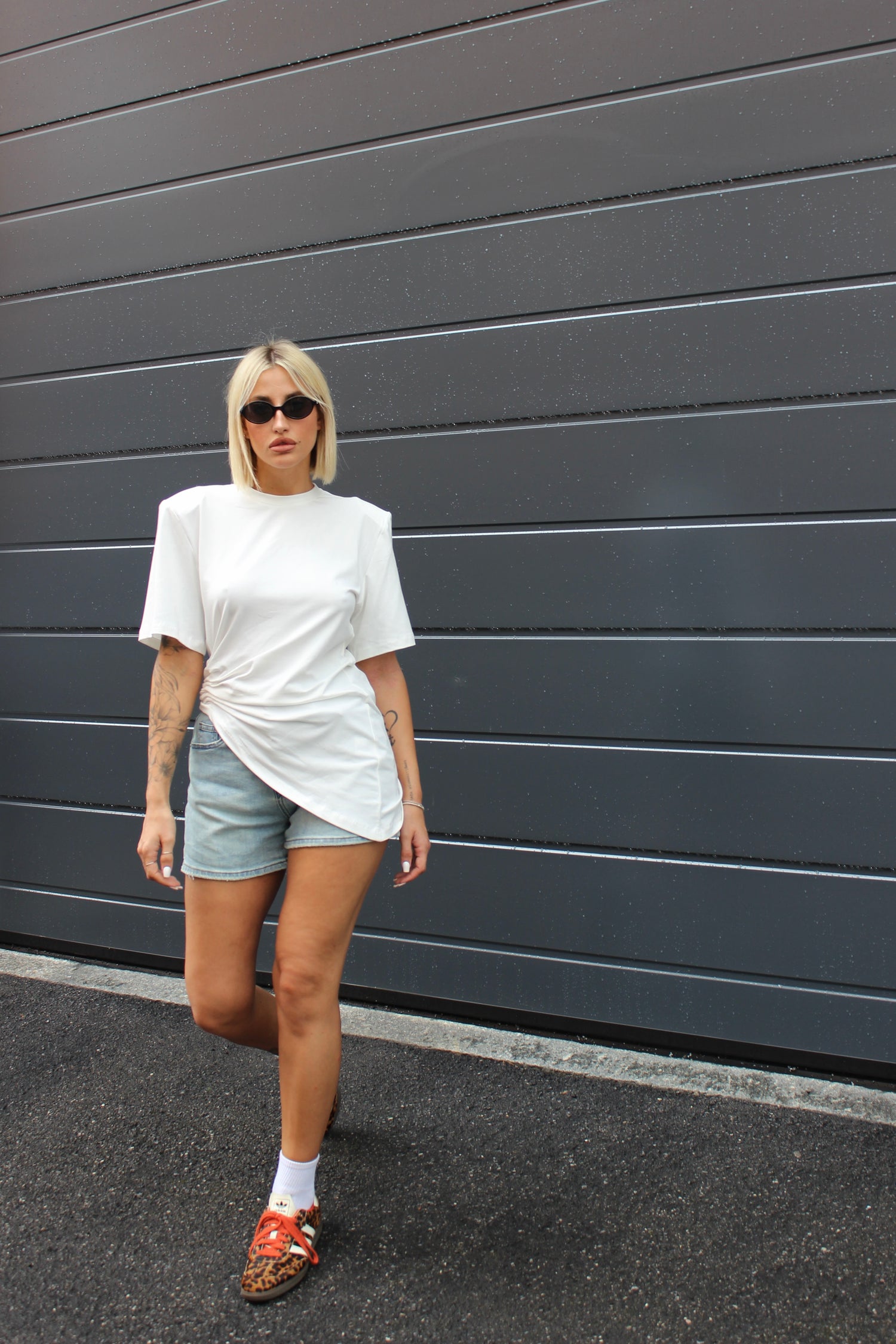 T-shirt lumina drappeggio