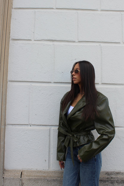 Trench corto vinile olive