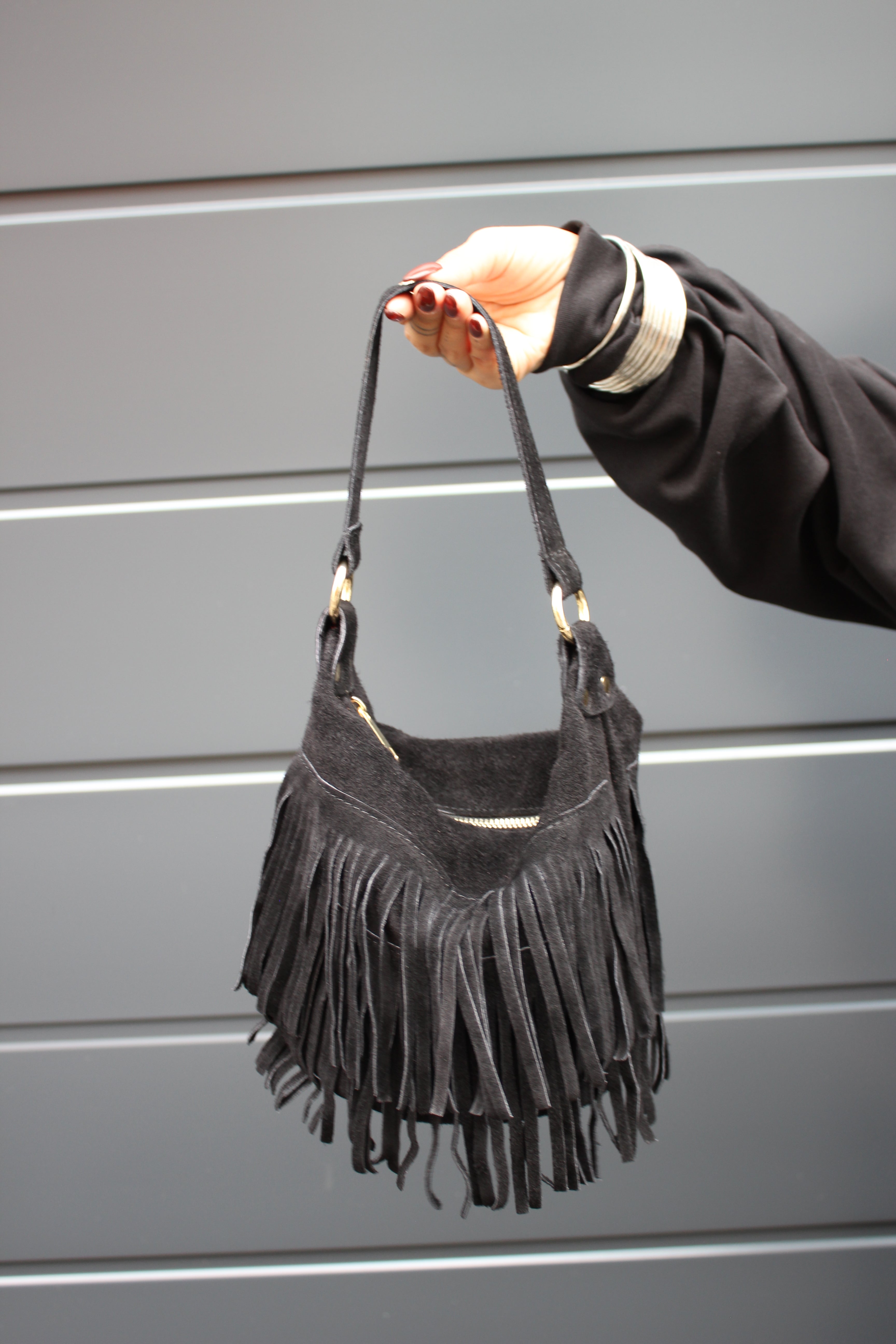 Bucket Bag con frange Nero