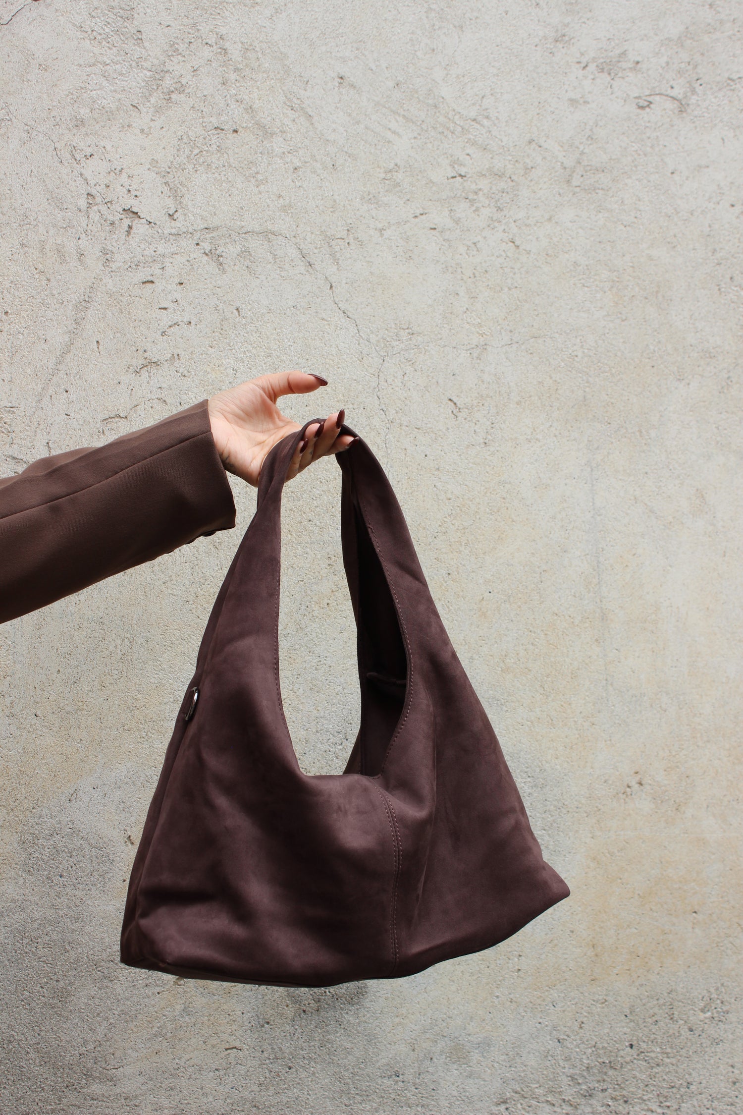 Hobo Bag in suede cioccolato