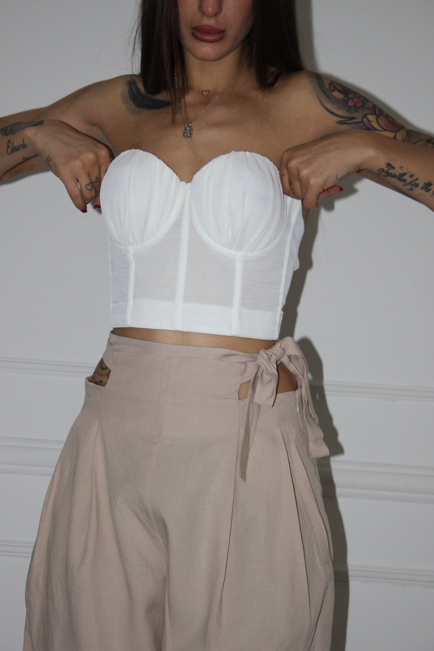 Pantalone Cut Out Beige