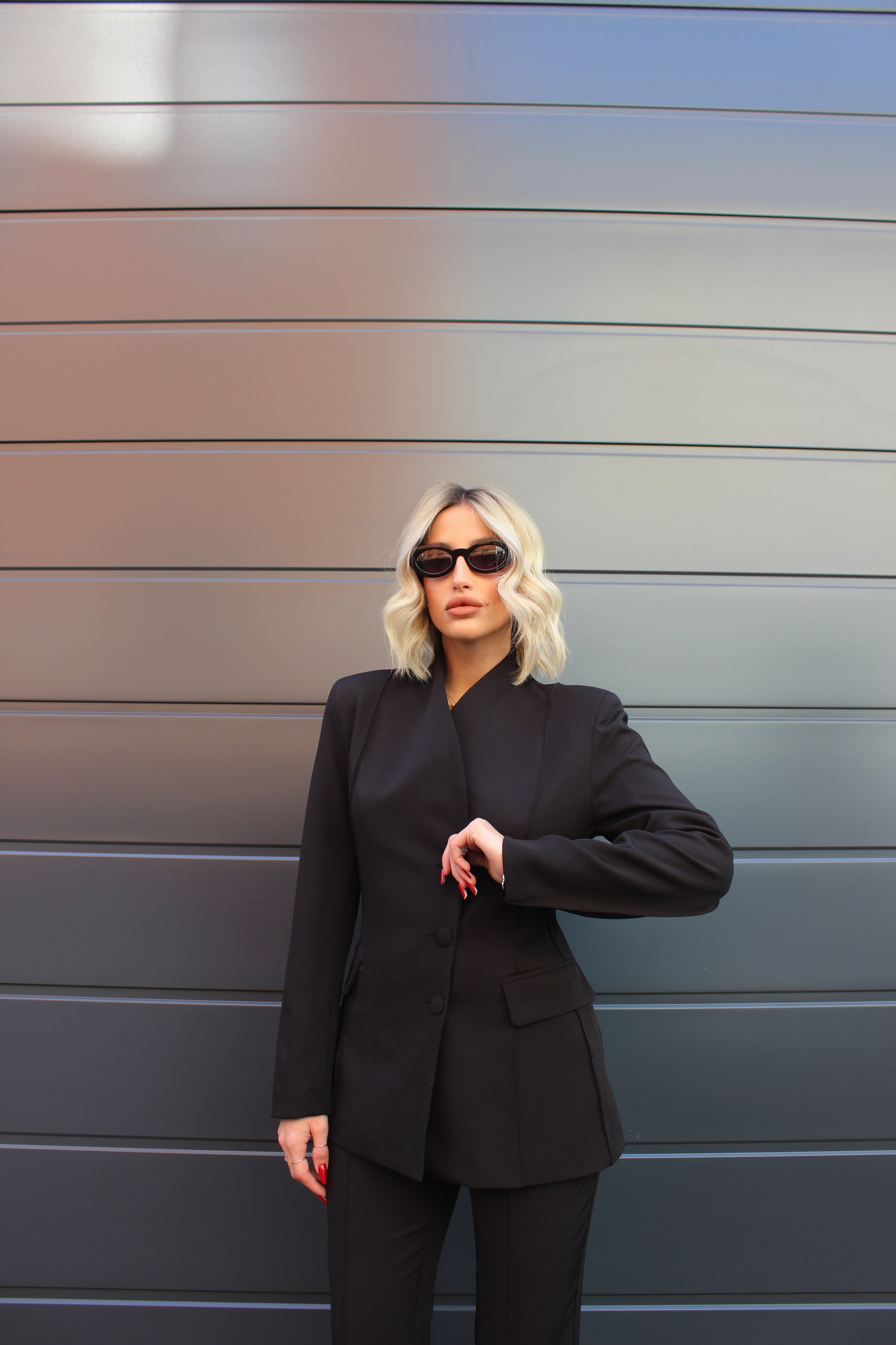 Completo Lumina Collarless Nero