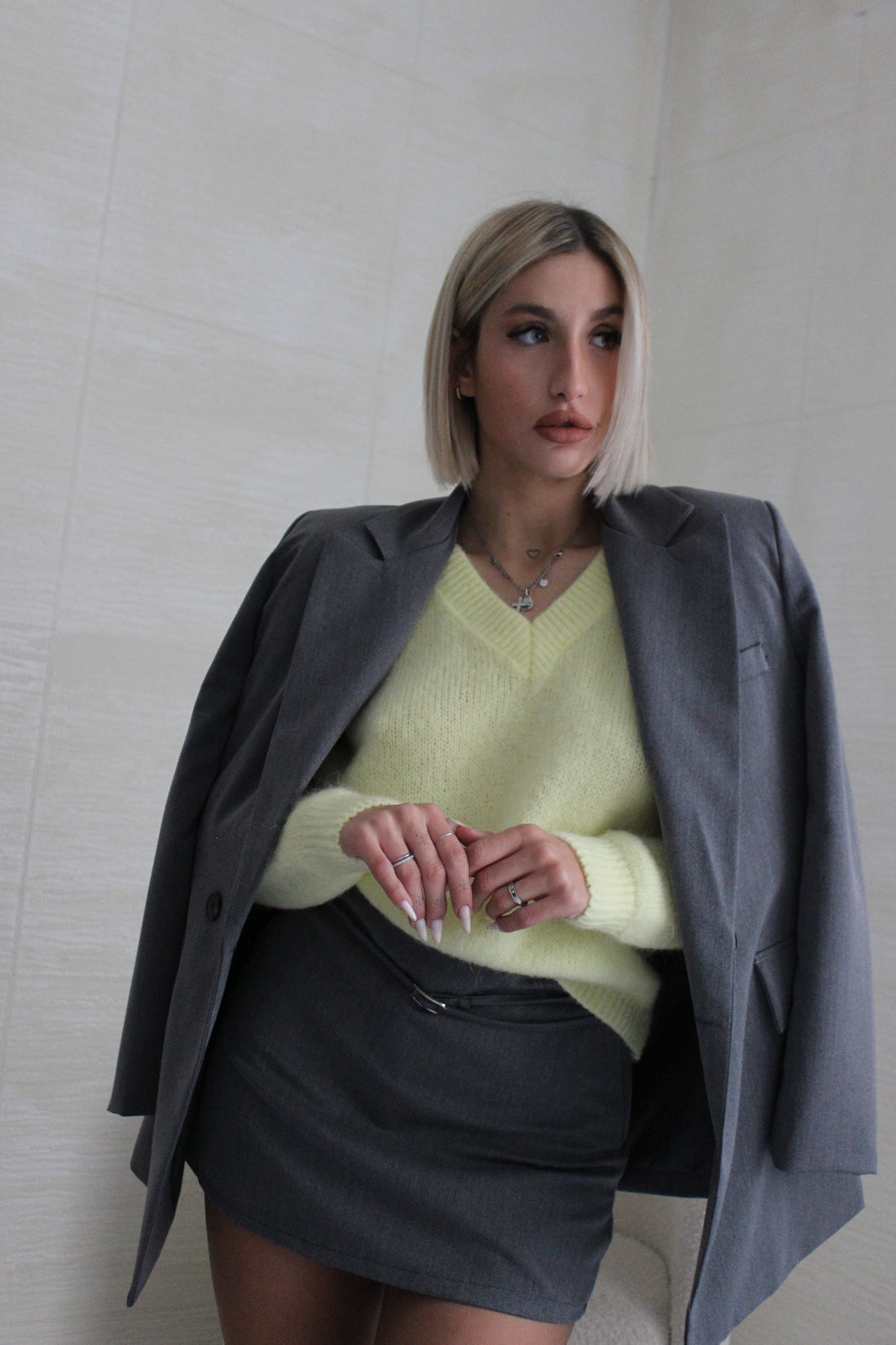 Pull Mohair scollo a V Giallo