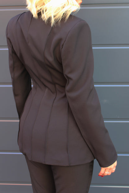 Completo Lumina Collarless Nero