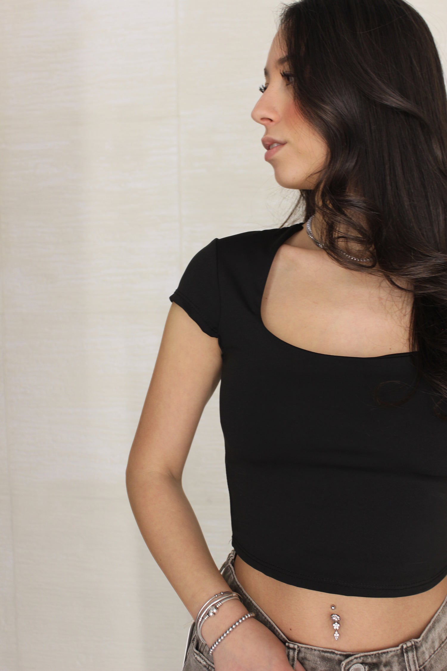 Maglia scollo quadrato Nera