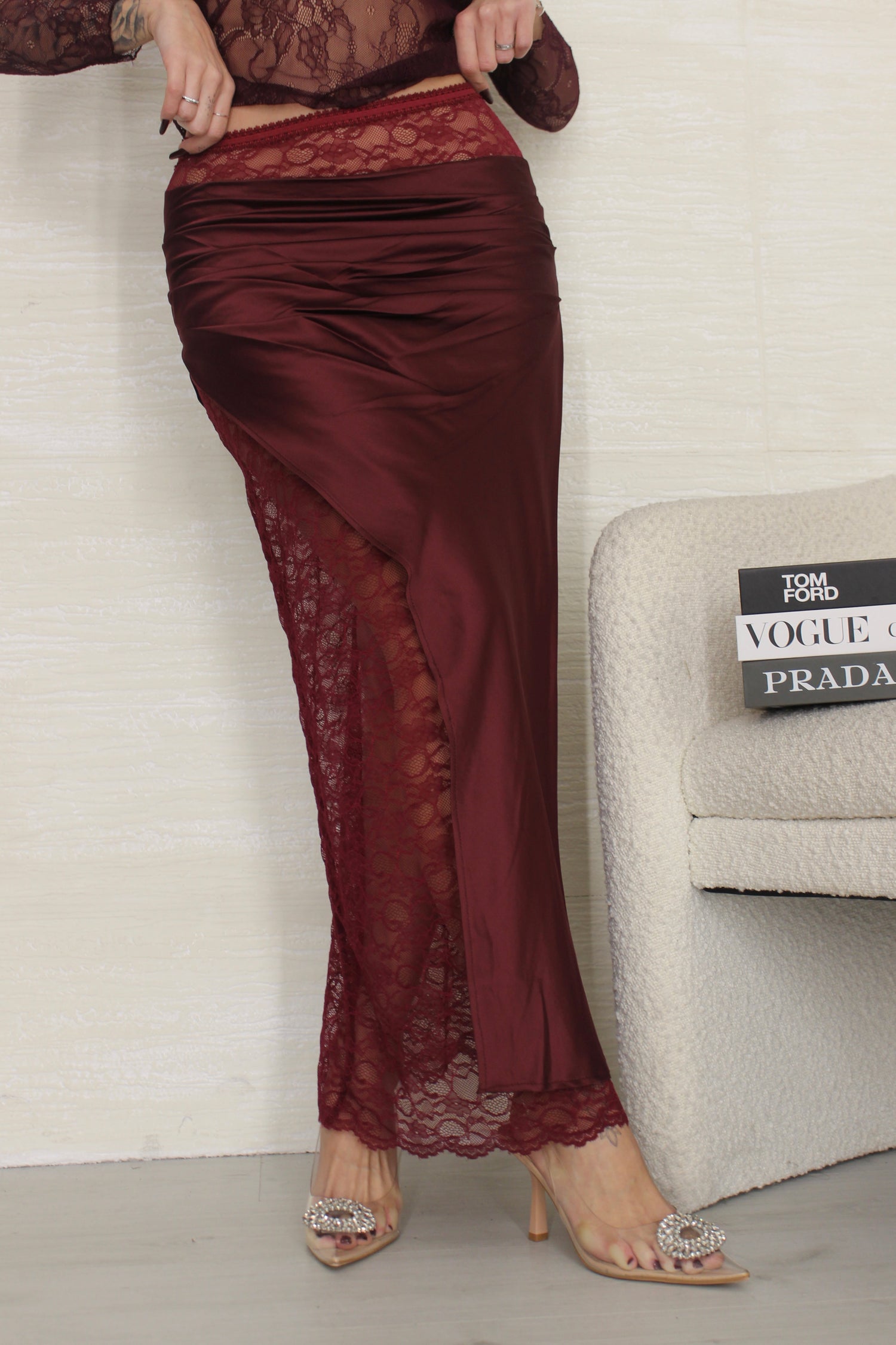 Gonna Lumina Pizzo Bordeaux