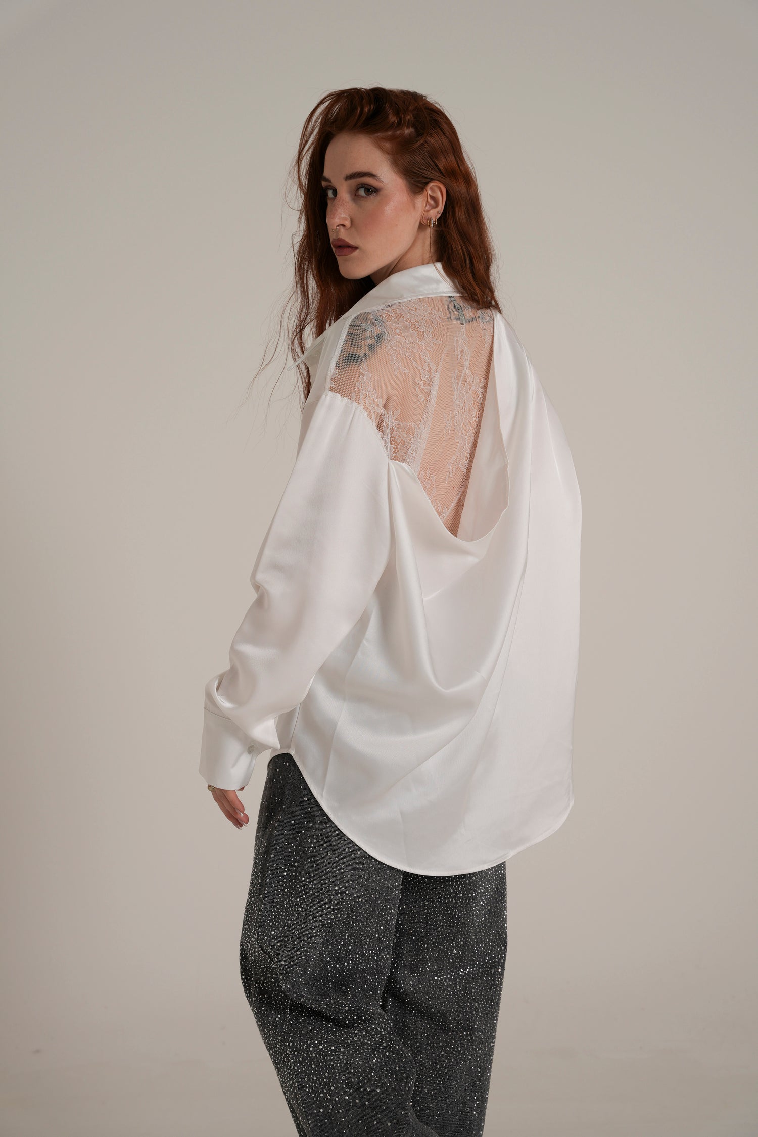 Blusa con pizzo