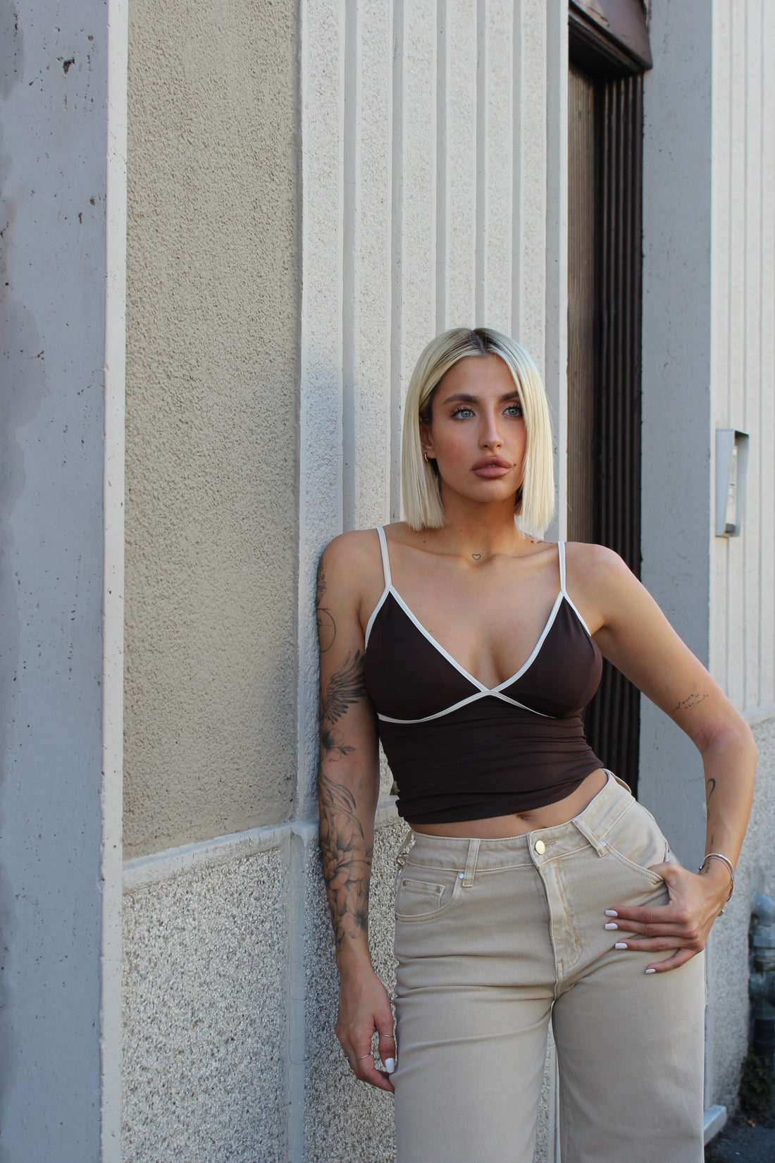 Top Nora marrone