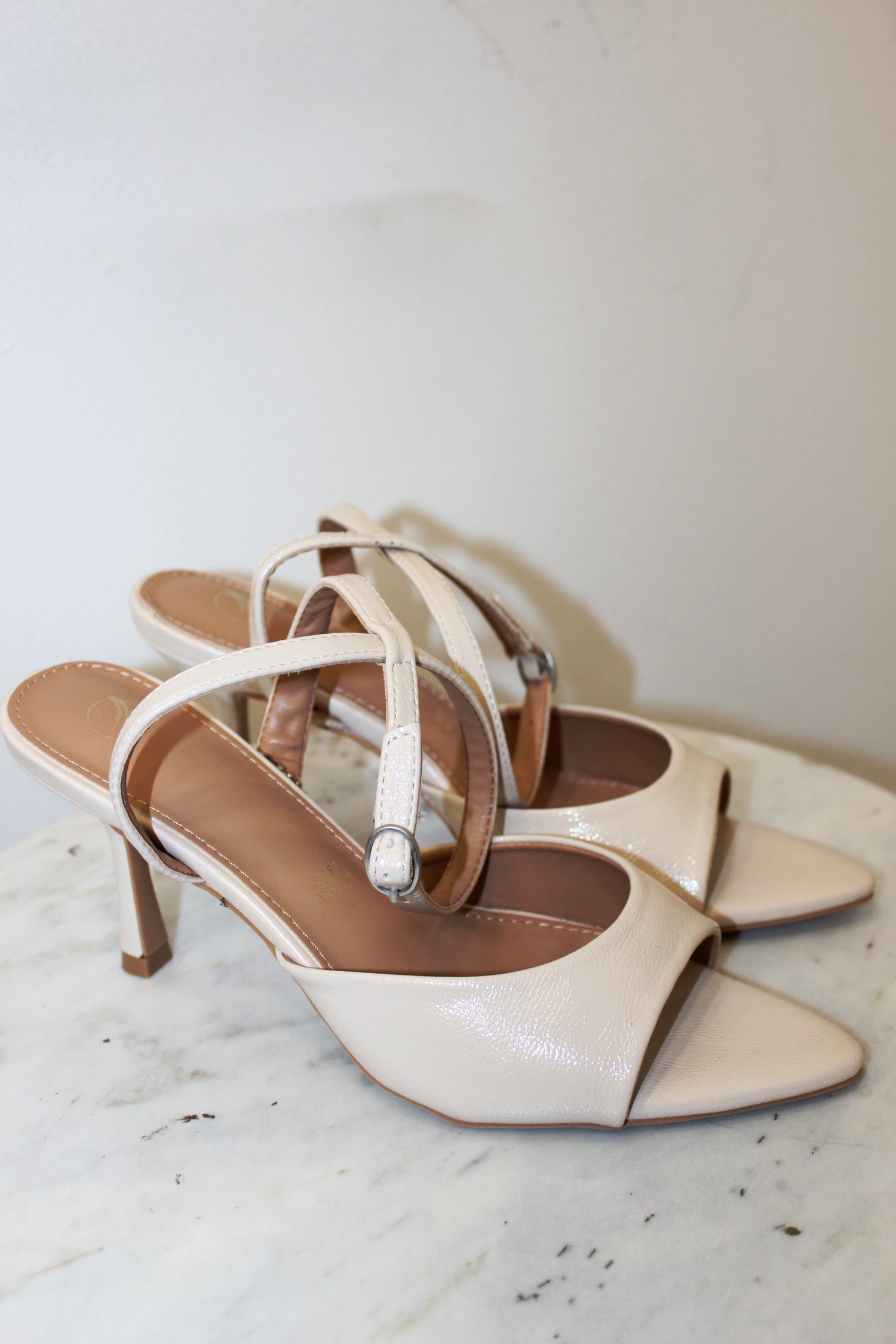 Sandalo Iris Panna