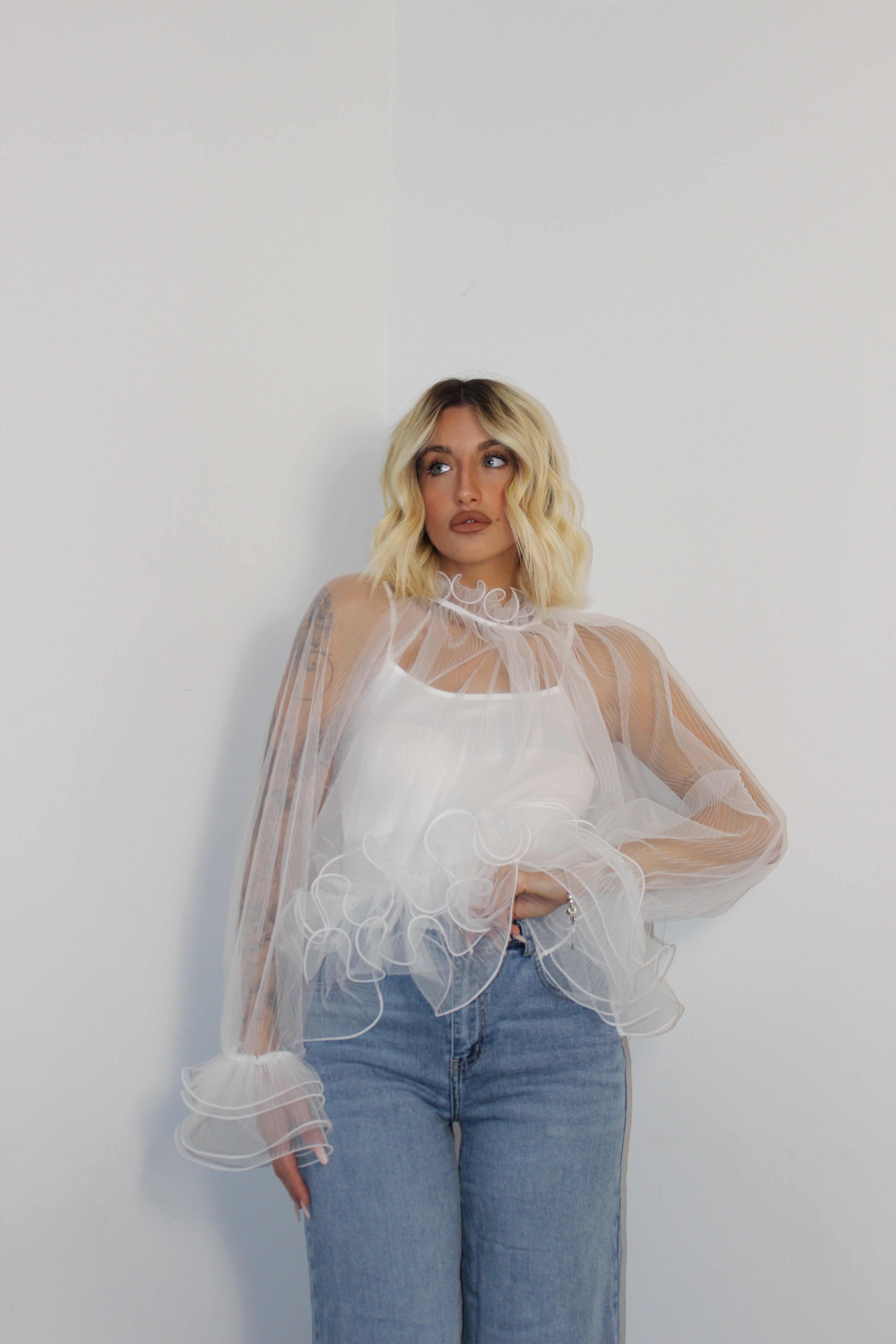 Blusa con volant Bianca