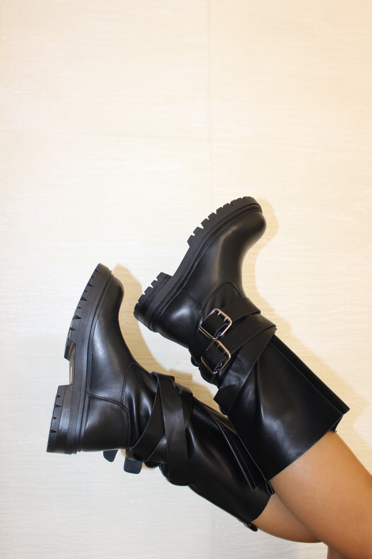 Biker boots