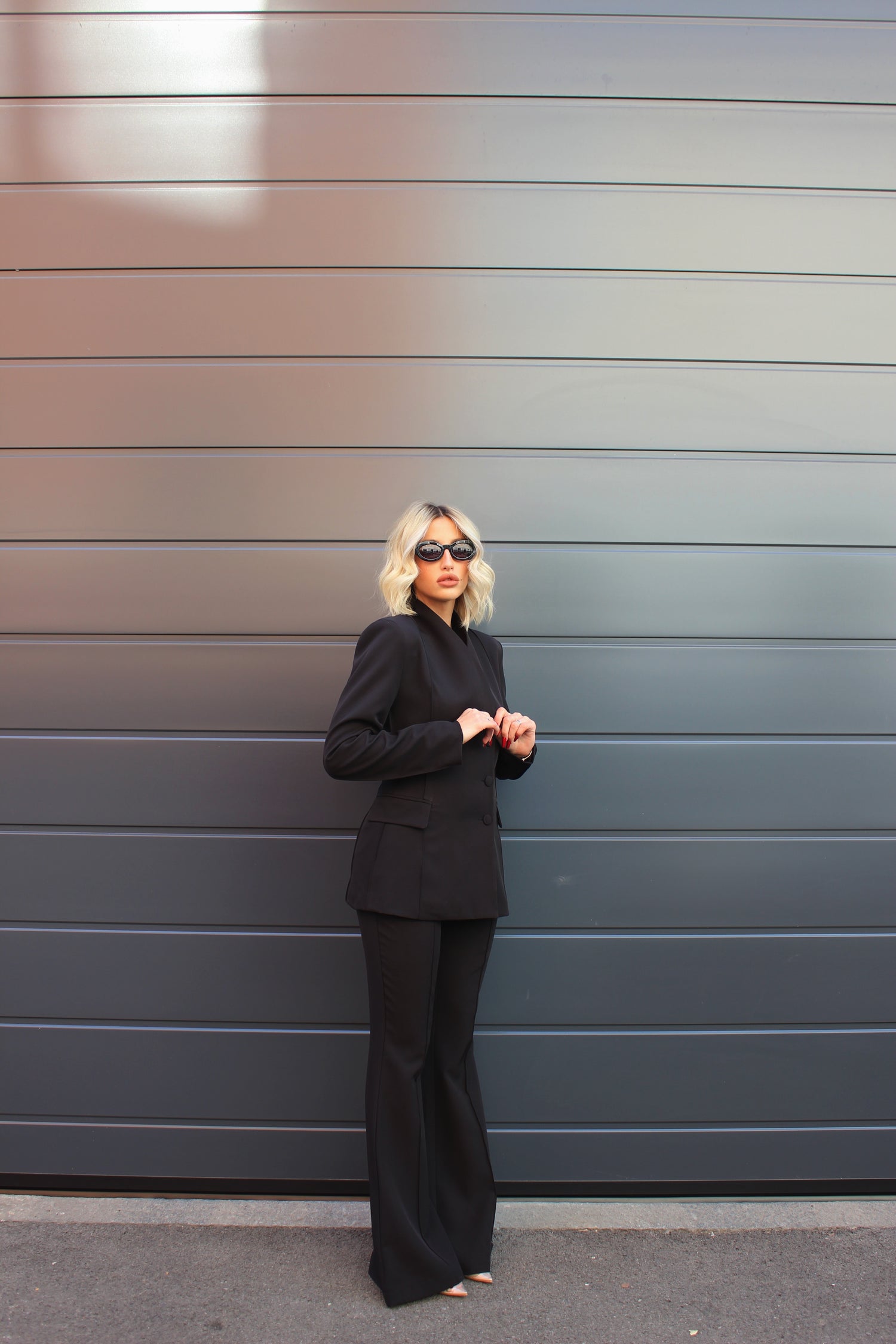 Completo Lumina Collarless Nero