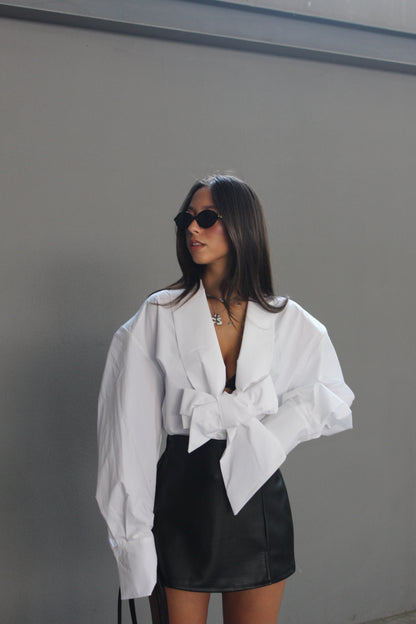 Blusa con fiocco