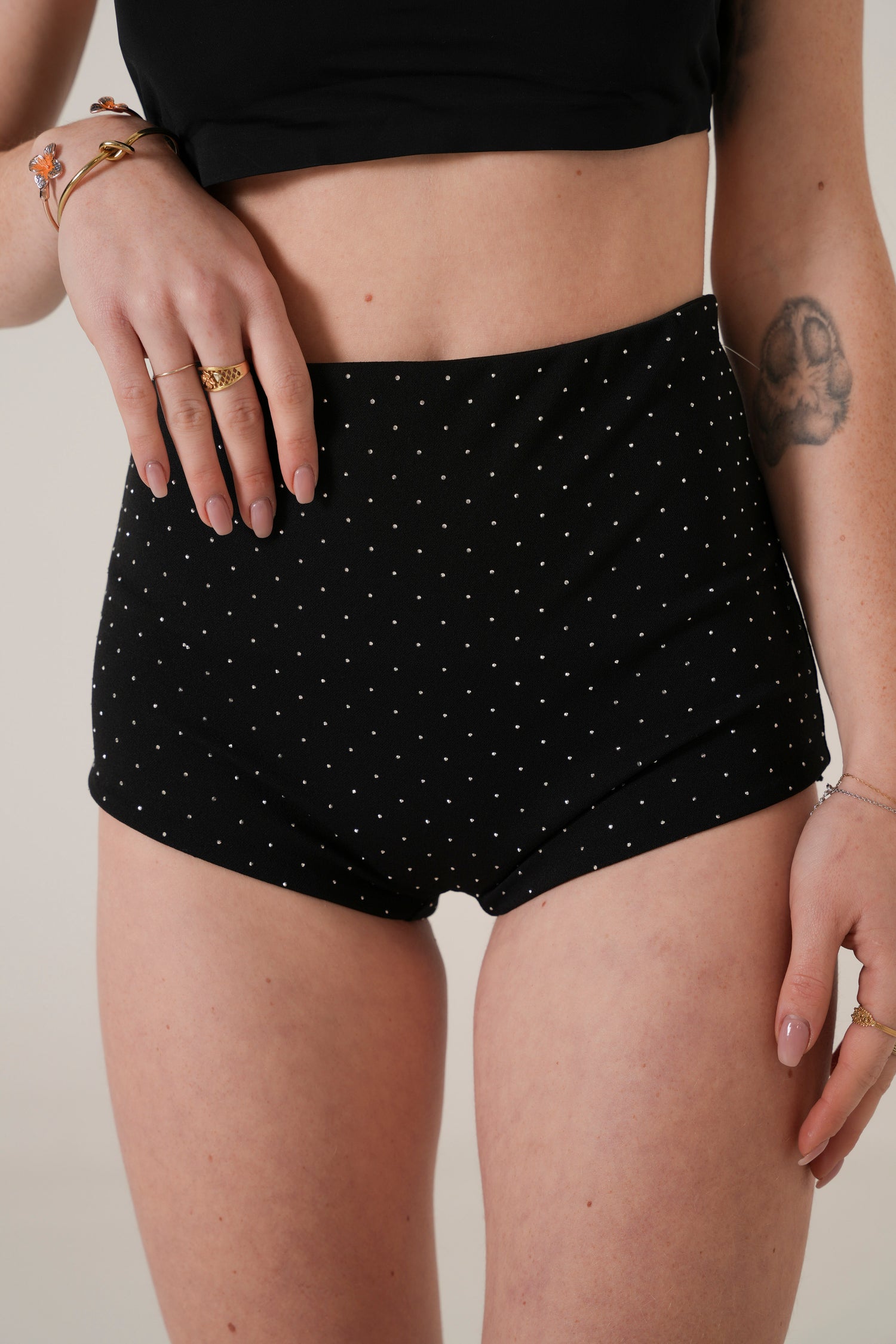 Hot pants con microstrass